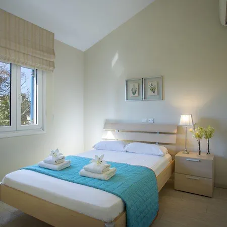 Imagine Renting This Luxury 24 *